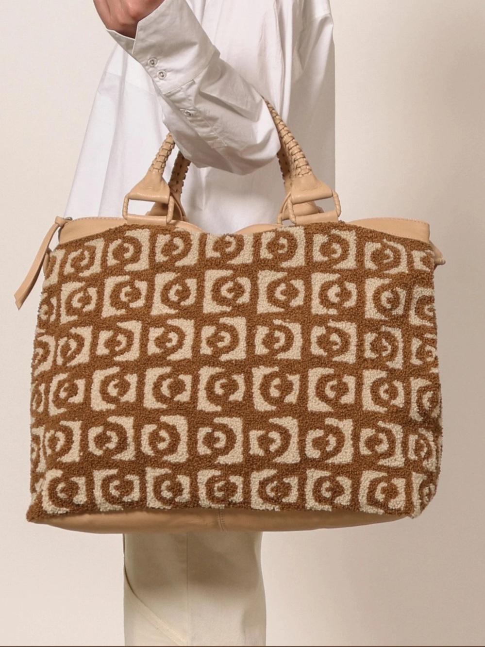 Cleobella Weekender - Picture 2 of 4